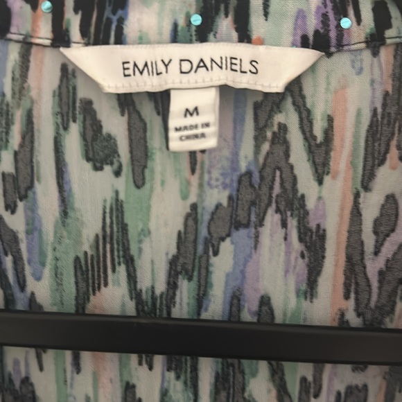 colorful, festive lightweight shirt, size medium, made by Emily Davis. - Picture 2 of 3